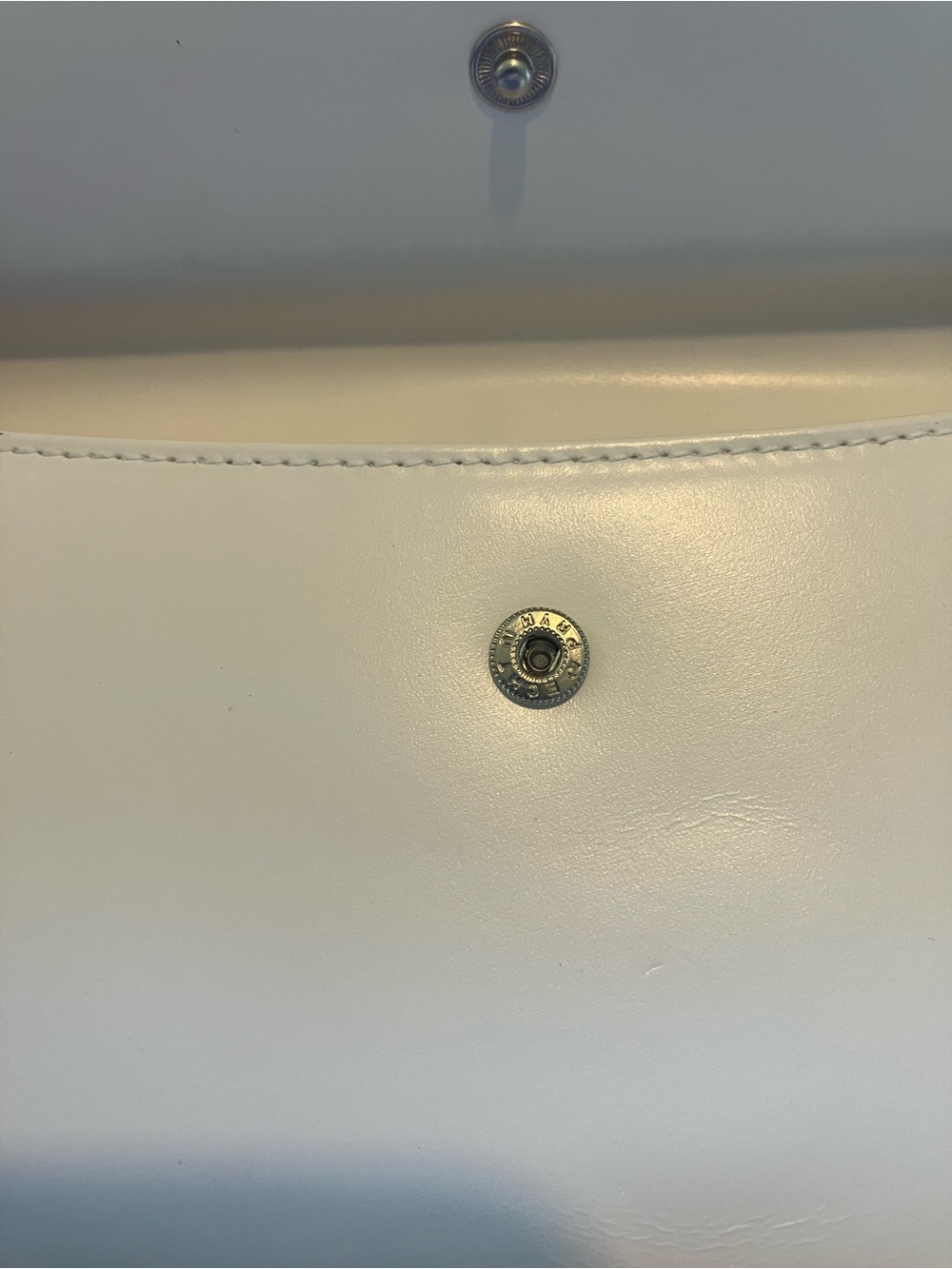 Gucci white Leather Continental Wallet with Silver Hardware - Picture 6 of 12